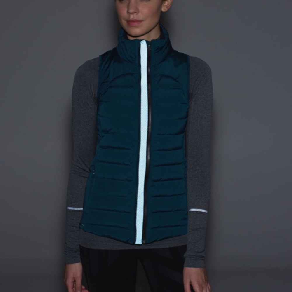 Lululemon Fluffed Up Down Vest Alberta Lake Teal - Picture 10 of 10